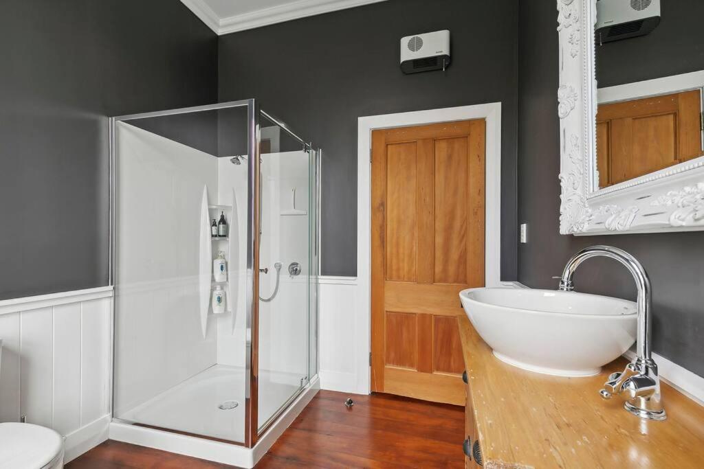Historic Charm In Greytown - Cosy Kowhai Cottage Exterior foto