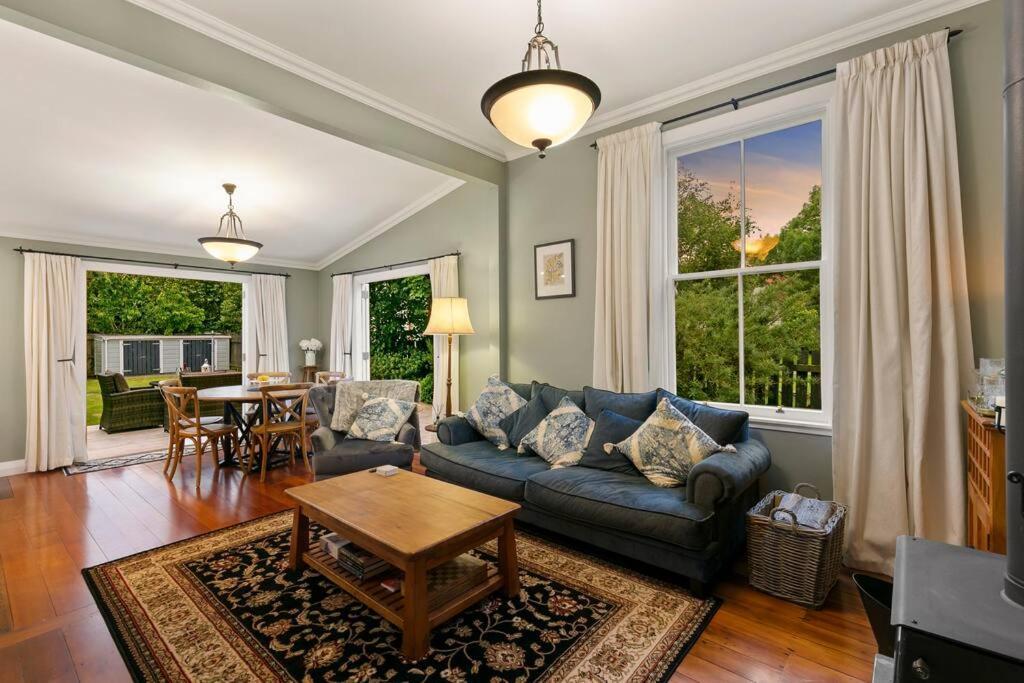 Historic Charm In Greytown - Cosy Kowhai Cottage Exterior foto