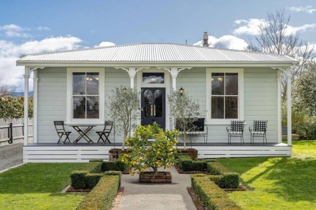 Historic Charm In Greytown - Cosy Kowhai Cottage Exterior foto